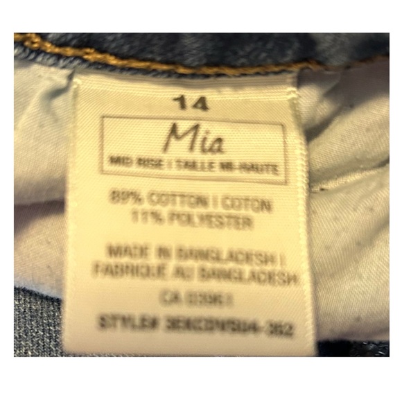 3/$30 DENVER HAYES Mid Rise Vintage Mia Denim Shorts Sz 14 Cuffed Classic‎ Style - Picture 4 of 6